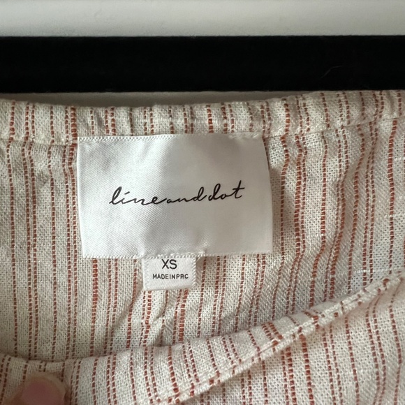 Line and Dot White Textured Blouse - Size XS - Picture 4 of 6